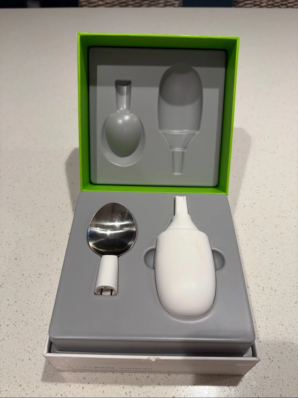 LIFEWARE - Starter Kit - Stabilizing Spoon and Charger